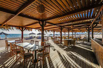 Amwaj Oyoun Resort & Spa
                            
                                Fırsat Oteli
