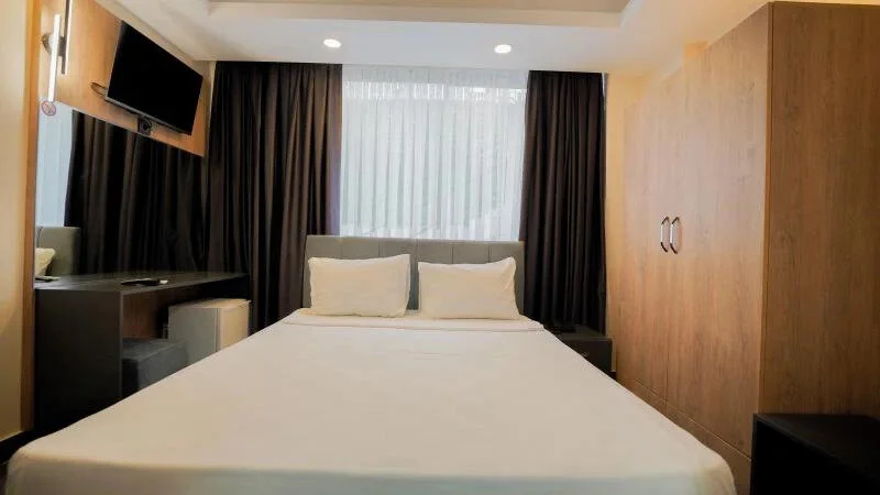 Blue Serenity Hotel +16