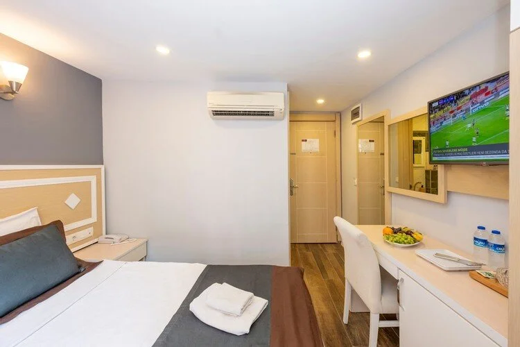 Legend Tulip Hotel