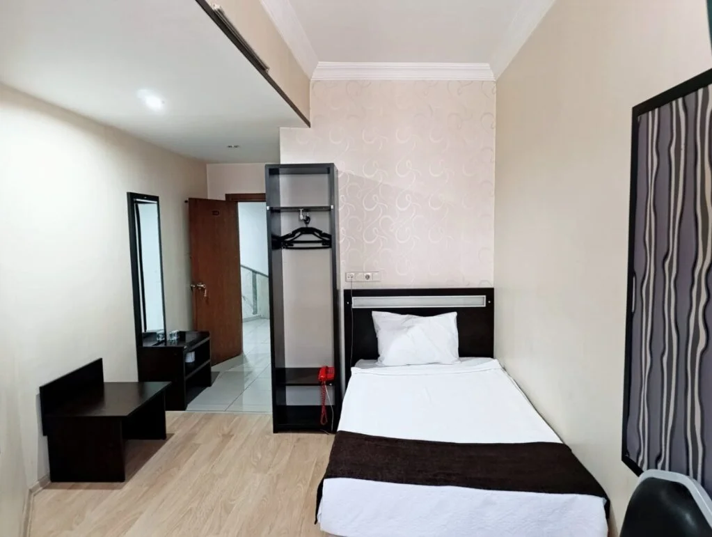 Nas Otel