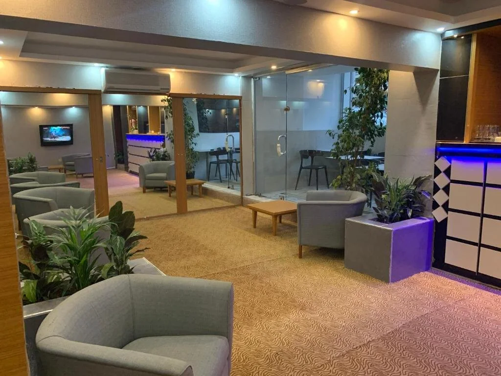 Ramona Kale Hotel