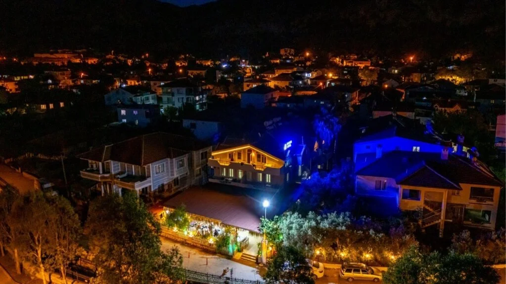 Rayana Hotel