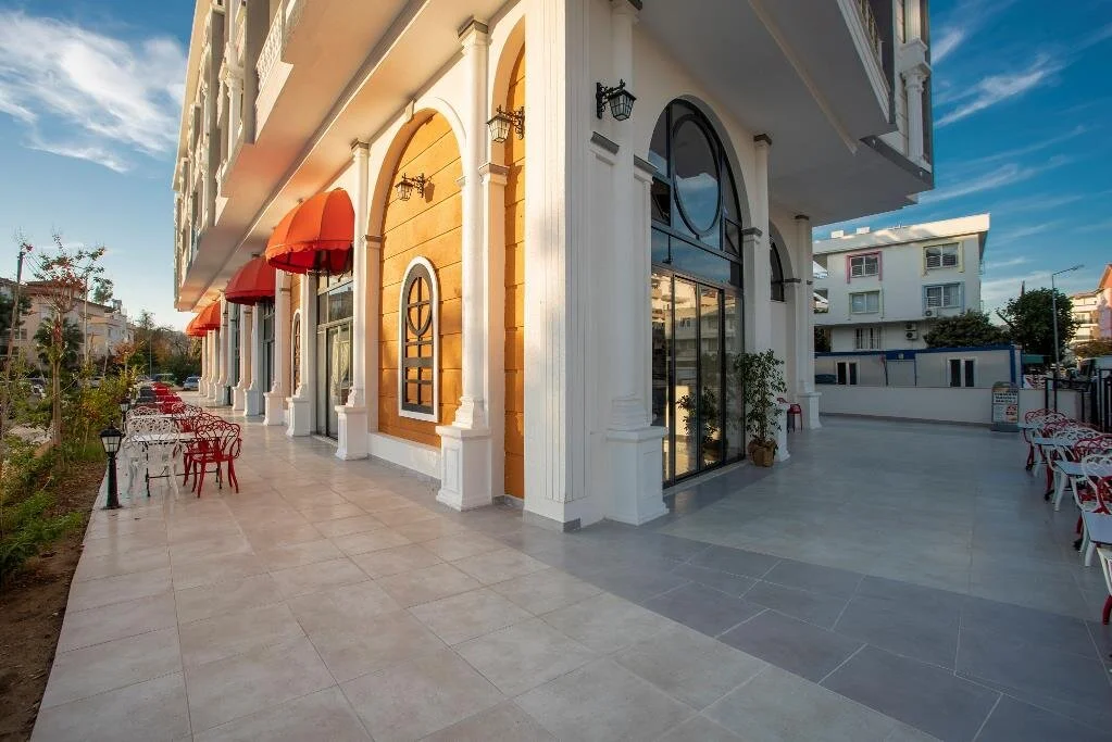 The Sansa Hotel & Spa