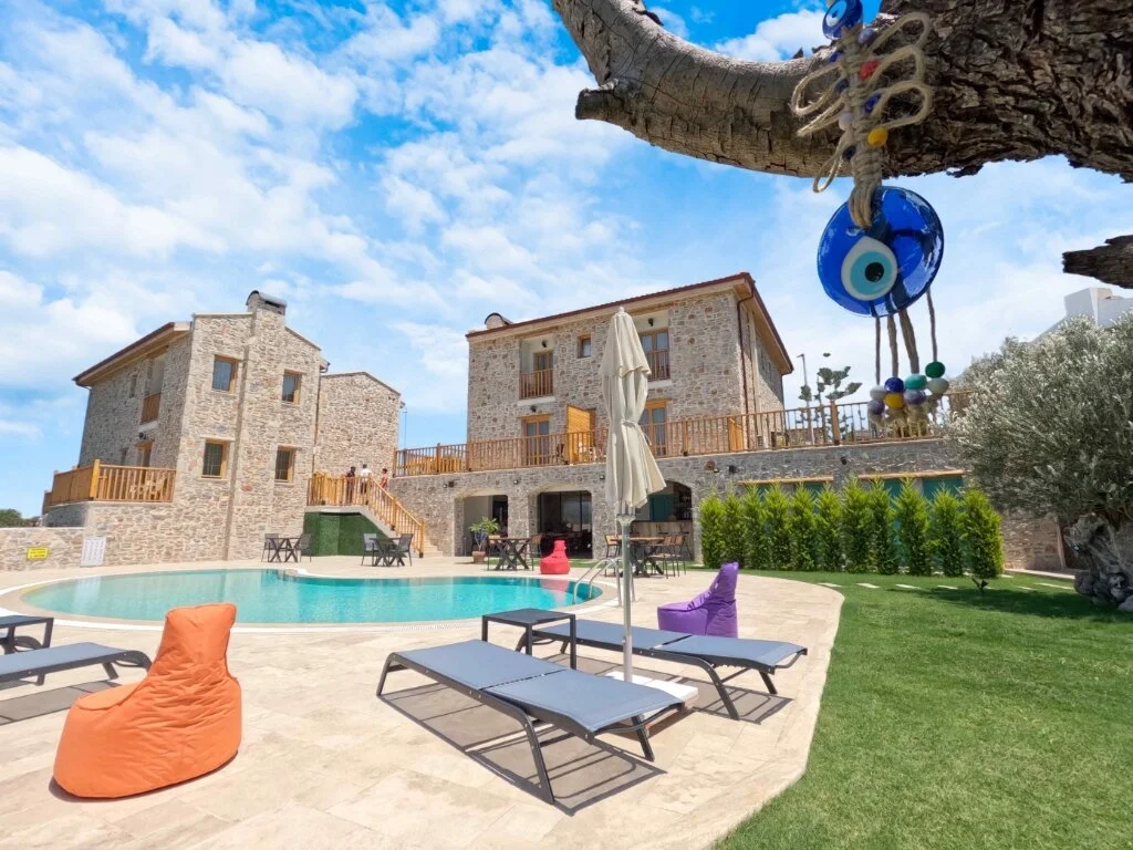 Zeyt Inn Hotel