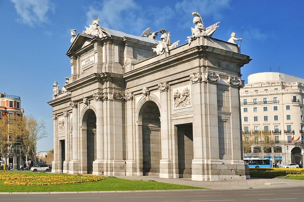 Madrid & Valencia & Barselona Turu AJet Havayolu Özel Seferi İle 4 Gece (PNA-PNA)